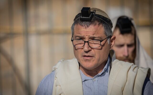 David Zini, au mur Occidental de Jérusalem, le 6 août 2025. (Crédit : Chaïm Goldberg/Flash90)