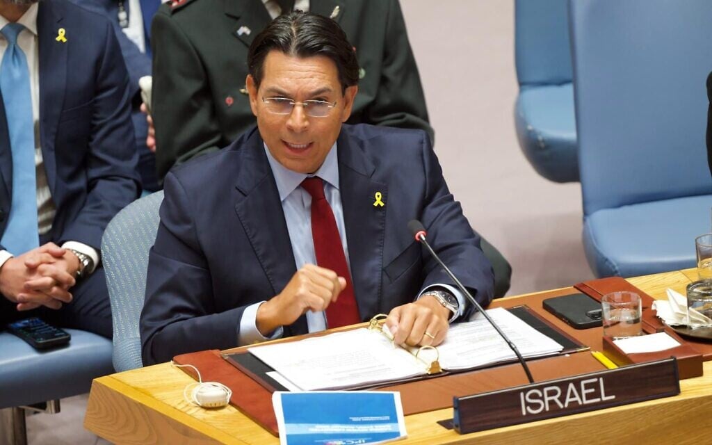 L'ambassadeur israélien auprès des Nations unies, Danny Danon, lors d'une session du Conseil de sécurité, le 27 août 2025. (Crédit : Perry Bindelglass/Mission israélienne auprès des Nations unies) L'ambassadeur israélien auprès des Nations unies, Danny Danon, lors d'une session du Conseil de sécurité, le 27 août 2025. (Crédit : Perry Bindelglass/Mission israélienne auprès des Nations unies)