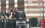 Un homme porte un t-shirt "Arracheur 2 Kippa", à Toulouse, le 2 septembre 2025. (Crédit : X.com)