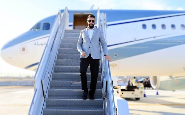 Le président syrien Ahmed al-Sharaa arrive aux États-Unis avant son discours devant l'Assemblée générale des Nations unies, le 21 septembre 2025. (Crédit : Sana)