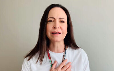 La leader de l'opposition vénézuélienne Maria Corina Machado s'adresse à ses partisans à Caracas, le 10 janvier 2025. (Photo fournie par Handout / Avec l'aimable autorisation de l'utilisateur Instagram @mariacorinamachado / AFP) /