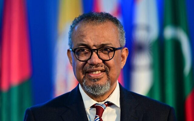 Le directeur général de l'Organisation mondiale de la santé (OMS), Tedros Adhanom Ghebreyesus, assistant à la cérémonie inaugurale de la 78ᵉ session de la commission régionale de l'OMS pour l'Asie du Sud-Est, à Colombo, le 13 octobre 2025. (Crédit : Ishara S. Kodikara/AFP)