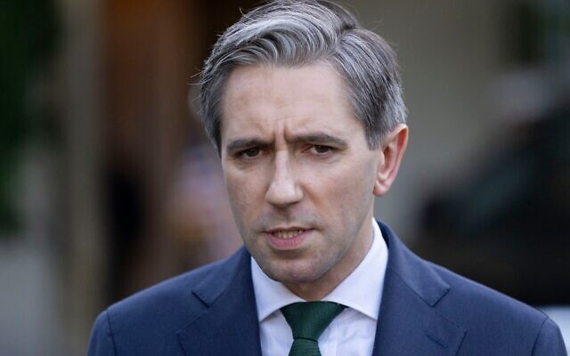 Simon Harris, alors Premier ministre irlandais, à la Maison Blanche à Washington, le 9 octobre 2024. (Crédit : AP Photo/Ben Curtis)