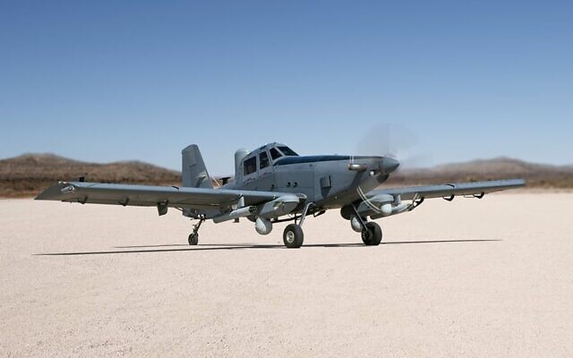 Un Sky Warden, un avion agricole et de lutte contre les incendies, basé sur l'Air Tractor AT-802, en 2021. (Crédit : L3Harris)