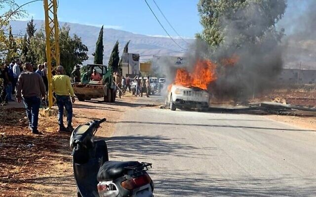Le site d'une frappe aérienne israélienne contre un terroriste du Hezbollah, dans la plaine de la Békaa, le 26 octobre 2025. (Crédit : Réseau social ; utilisée conformément à la clause 27a de la loi sur le droit d'auteur)