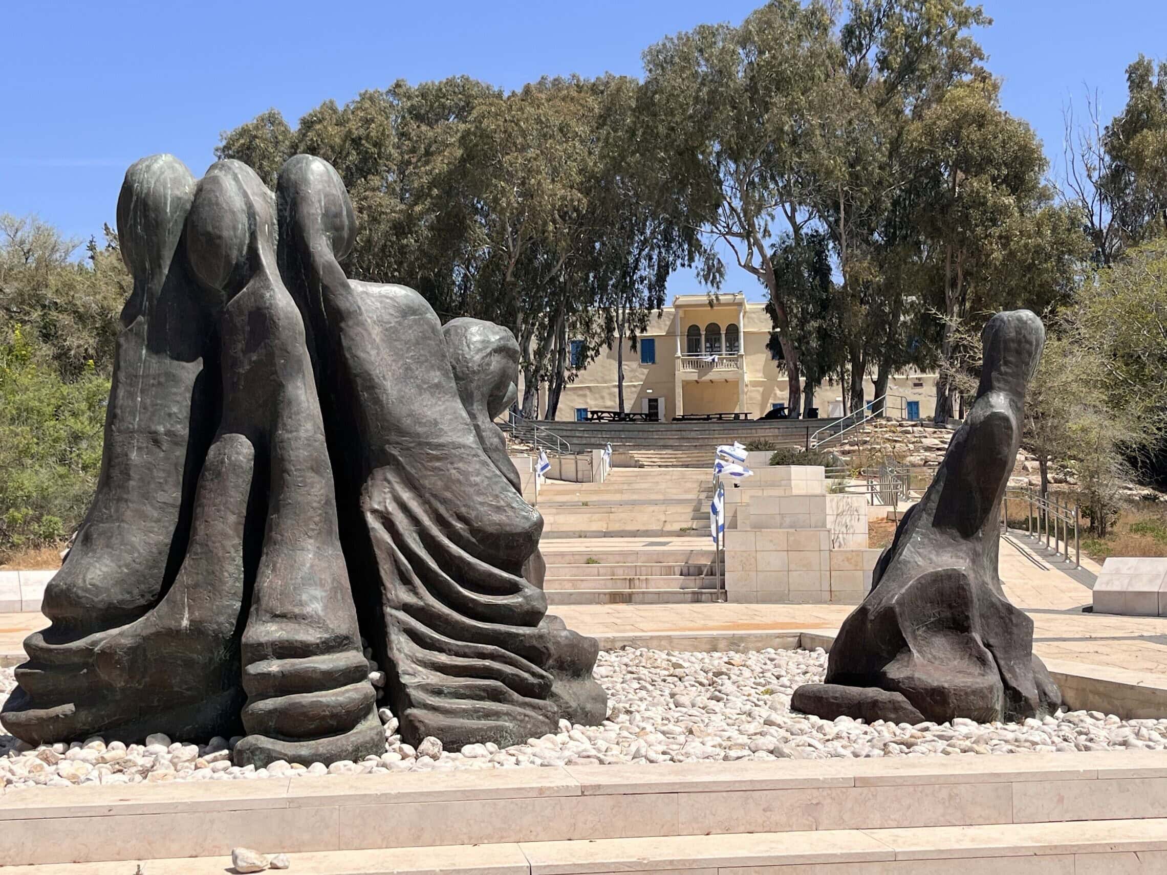 Miss Israël - Wikiwand, image size:2280x1710