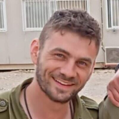 Le sergent-chef (Rés.) Yakir Hexter, tué au combat contre le Hamas dans le sud de Gaza le 8 janvier 2024. (Crédit : Armée israélienne) Le sergent-chef (Rés.) Yakir Hexter, tué au combat contre le Hamas dans le sud de Gaza le 8 janvier 2024. (Crédit : Armée israélienne)