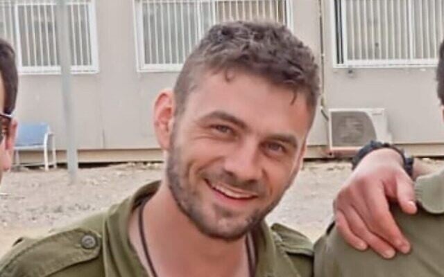 Le sergent-chef (Rés.) Yakir Hexter, tué au combat contre le Hamas dans le sud de Gaza le 8 janvier 2024. (Crédit : Armée israélienne)