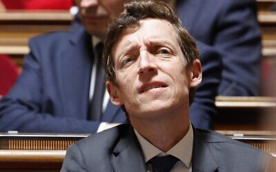Le ministre de l'Éducation nationale français, Édouard Geffray, au Sénat, à Paris, le 26 novembre 2025. (Crédit : GEOFFROY VAN DER HASSELT / AFP)