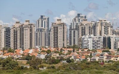 Vue du quartier Ramat Poleg, à Netanya, le 5 avril 2025. (Crédit : Dor Pazuelo/Flash90) Vue du quartier Ramat Poleg, à Netanya, le 5 avril 2025. (Crédit : Dor Pazuelo/Flash90)
