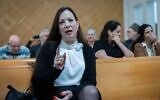 La députée du Likud Tally Gotliv à la Cour Suprême dans le cadre de l'enquête sur les fuites concernant Sde Teiman, le 27 novembre 2025. (Crédit : Flash90)