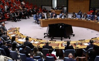 Une réunion du Conseil de sécurité des Nations unies, au siège de l'ONU, à New York, le 23 décembre 2025. (Crédit : Angela Weiss/AFP)