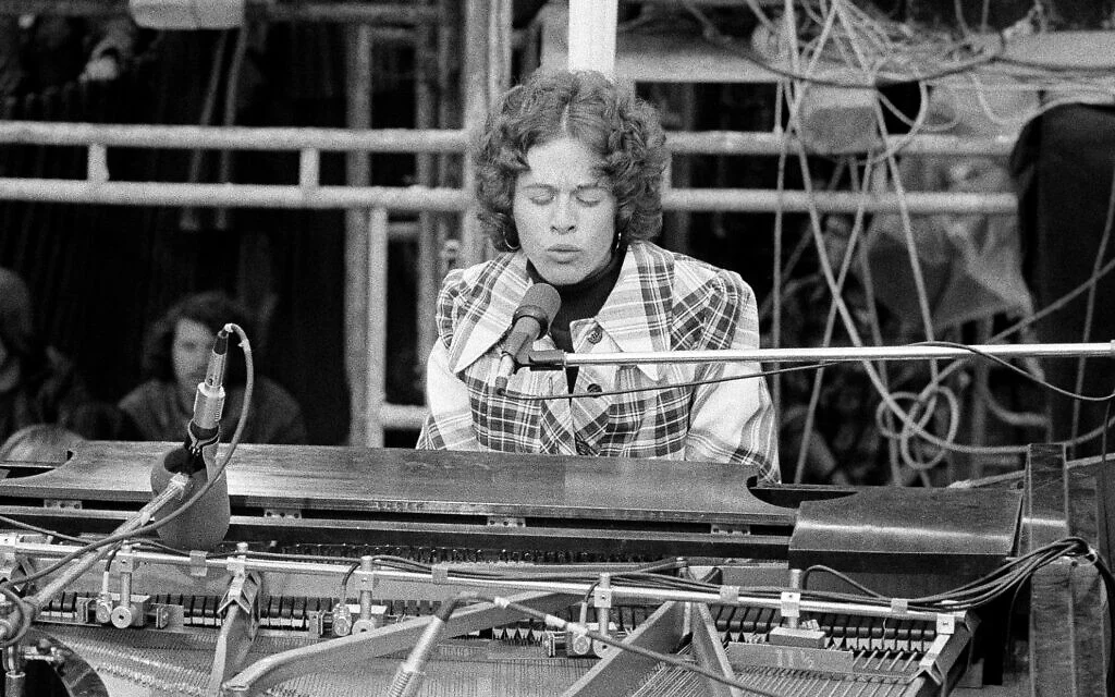Carole King en concert, à Central Park, à New York, le 26 mai 1973. (Photo AP/Ray Stubblebine) Carole King en concert, à Central Park, à New York, le 26 mai 1973. (Photo AP/Ray Stubblebine)
