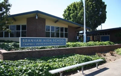 Photo non datée du lycée Branham, à San José, en Californie. (Crédit : Ali Ali/CC BY-SA 3.0, Wikimedia Commons)