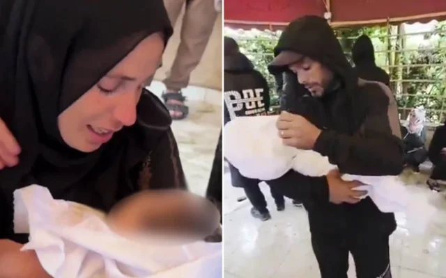 Des parents gazaouis tiennent le corps de leur fille de 8 mois, Rahaf Abu Jazar, à l'hôpital Nasser de Khan Younès, dans le sud de la bande de Gaza, le 11 décembre 2025. (Réseaux sociaux, utilisé conformément à la clause 27a de la loi sur le droit d'auteur)