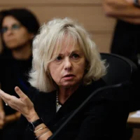 La procureure générale Gali Baharav-Miara lors d’une réunion de la commission de la Constitution, du Droit et de la Justice, à la Knesset, le 30 septembre 2025. (Crédit : Oren Ben Hakoon/Flash90)