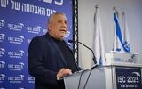 Gadi Eisenkot s'exprimant lors de la conférence ISC, à Tel Aviv, le 12 novembre 2025. (Crédit : Tal Gal/Flash90)
