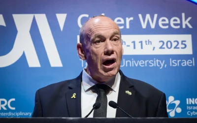 Le contrôleur de l'État Matanyahu Englman s'exprime lors de la Cyber Week annuelle, à l'université de Tel Aviv, le 9 décembre 2025. (Avshalom Sassoni/Flash90)