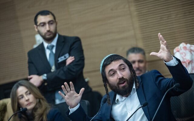 Le député Zvi Sukkot à la Knesset à Jérusalem, le 22 décembre 2025 (Crédit : Yonatan Sindel/Flash90)