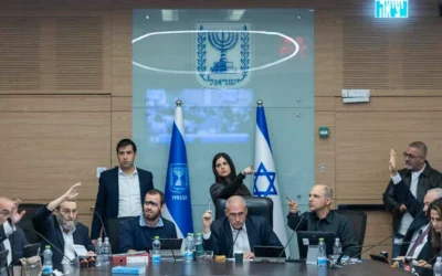 Le député Hanoch Milwidsky (2ᵉ à droite) présidant une session de la commission des Finances de la Knesset, le 25 décembre 2025. (Crédit : Yonatan Sindel/Flash90)