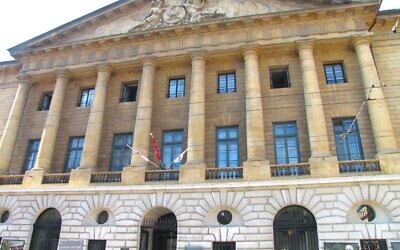 L’hôtel de ville de Neuchâtel, en 2011. (Crédit : Martouf / CC0)