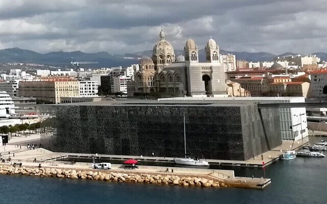 Le Musée des Civilisations de l'Europe et de la Méditerranée (MUCEM), à Marseille. (Crédit : Patafisik, Wikimedia Commons CC-BY-4.0)