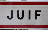 Panneau d'entrée de la commune de Juif (Saône-et-Loire). (Crédit : Chabe01/CC BY-SA 4.0)