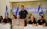 Yoaz Hendel s'exprimant lors d'une conférence de presse pour son parti HaMiluimnikim, le 19 novembre 2025. (Autorisation)