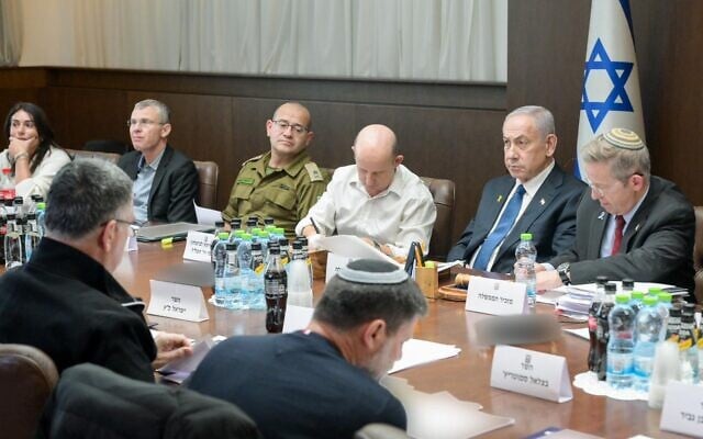 Le Premier ministre Benjamin Netanyahu tient une réunion du cabinet de sécurité à Jérusalem le 11 décembre 2025. (Crédit : Ma'ayan Toaf/GPO) Le Premier ministre Benjamin Netanyahu tient une réunion du cabinet de sécurité à Jérusalem le 11 décembre 2025. (Crédit : Ma'ayan Toaf/GPO)