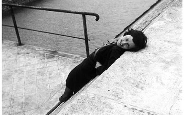 Autoportrait, Paris, 1934. © Denise Bellon / akg-images