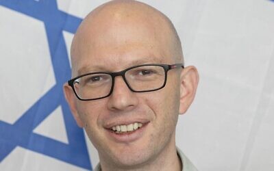 Le colonel Nir Weingold sur une photo non datée. (Crédit : Ofir Rachbuch/Ministère de la Défense)