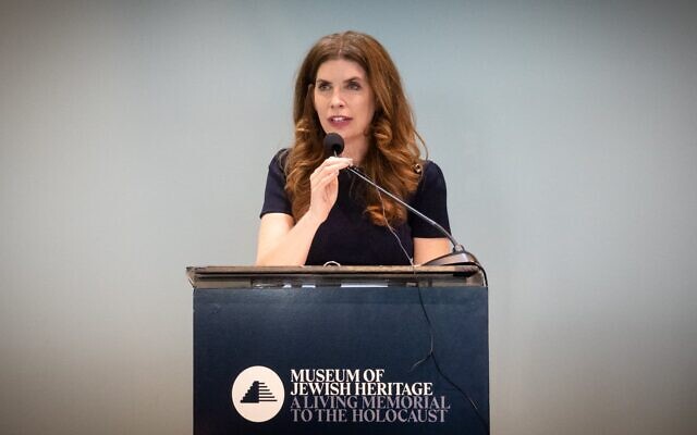 Julie Menin, membre du Conseil municipal de New York, au Musée du patrimoine juif, le musée de la Shoah de New York, à New York, le 23 mai 2024. (Crédit : Luke Tress/ Times of Israel)