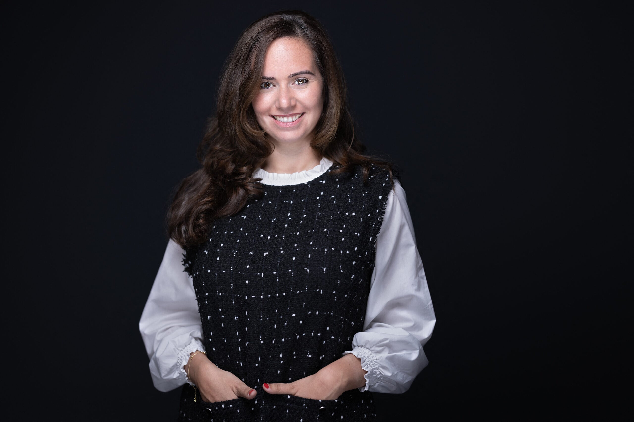 L'eurodéputée Reconquête Sarah Knafo annonce sa candidature à la mairie de  Paris - The Times of Israël