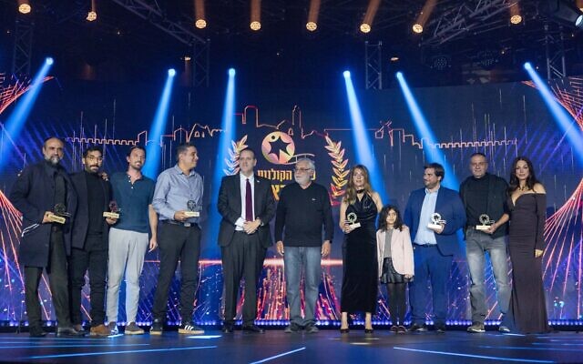 Cérémonie des Israeli Film Awards, au Centre de conventions internationales, à Jérusalem, le 30 décembre 2025. (Crédit : Yonatan Sindel/Flash90) Cérémonie des Israeli Film Awards, au Centre de conventions internationales, à Jérusalem, le 30 décembre 2025. (Crédit : Yonatan Sindel/Flash90)