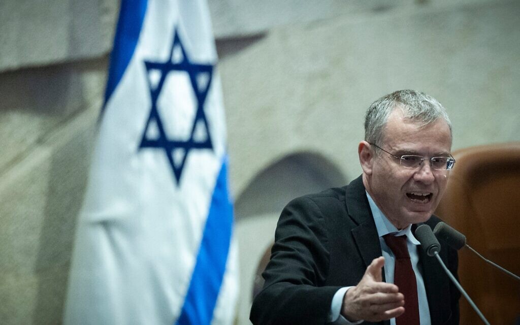 Le ministre de la Justice, Yariv Levin, s'exprimant depuis la tribune de la Knesset, le 7 janvier 2026. (Crédit : Yonatan Sindel/Flash90) Le ministre de la Justice, Yariv Levin, s'exprimant depuis la tribune de la Knesset, le 7 janvier 2026. (Crédit : Yonatan Sindel/Flash90)