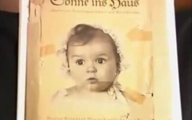 Une photographie de Hessy Taft bébé, utilisée par les nazis comme exemple du bébé aryen idéal. (Crédit : Capture d'écran : YouTube/USC Shoah Foundation) Une photographie de Hessy Taft bébé, utilisée par les nazis comme exemple du bébé aryen idéal. (Crédit : Capture d'écran : YouTube/USC Shoah Foundation)