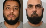 Walid Saadoui (à gauche) et Amar Hussein ont été emprisonnés le 13 février 2026 pour avoir planifié une attaque terroriste visant à tuer des centaines de Juifs au Royaume-Uni. (Crédit : Police du Grand Manchester)