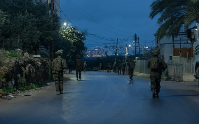 Des soldats de l'unité Egoz de la brigade Commando opèrent dans le nord de la Cisjordanie, sur une photo publiée le 11 février 2026. (Crédit : Tsahal)