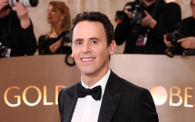Oz Pearlman assiste à la 83e cérémonie annuelle des Golden Globe Awards au Beverly Hilton le 11 janvier 2026 à Beverly Hills, en Californie. (Crédit : Monica Schipper/Getty Images/AFP)