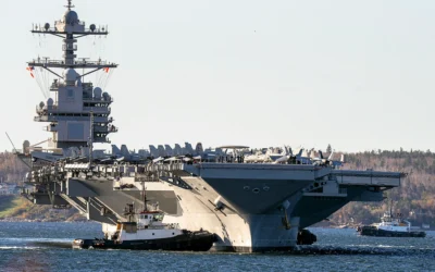 L'USS Gerald R. Ford arrive à Halifax le 28 octobre 2022. (Crédit : Andrew Vaughan/La Presse canadienne via AP)