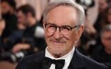 Steven Spielberg arrivant à la 83ᵉ cérémonie des Golden Globes, au Beverly Hilton à Beverly Hills, en Californie, le 11 janvier 2026. (Crédit : Jordan Strauss/Invision/AP)