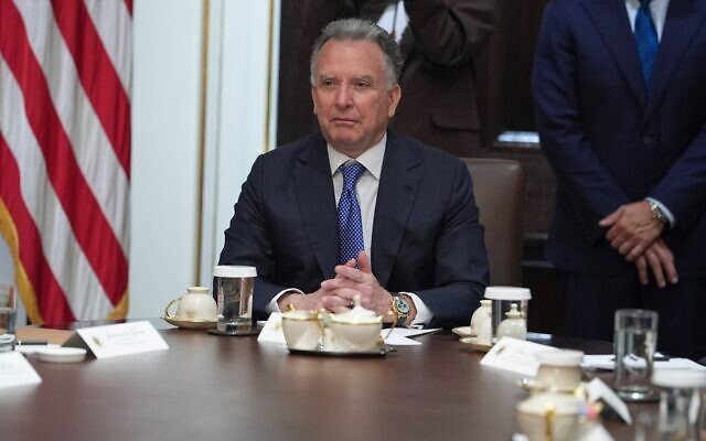 L'envoyé spécial américain Steve Witkoff assistant à une réunion du cabinet à la Maison Blanche, à Washington, le 29 janvier 2026. (Crédit : Evan Vucci/AP Photo)