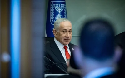 Le Premier ministre Benjamin Netanyahu lors d’une réunion de la commission des Affaires étrangères et de la Défense de la Knesset, à Jérusalem, le 5 février 2026 (Crédit : Yonatan Sindel/Flash90)