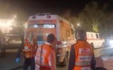 Des ambulanciers sur les lieux d’un mariage dans le centre d’Israël après la prise en charge du marié, victime d'une crise cardiaque, le 2 février 2026 (United Hatzalah)