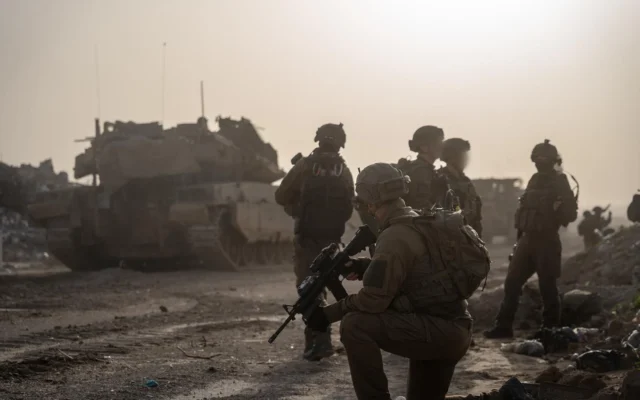 Illustration : Des réservistes de l’armée israélienne opérant dans le nord de la bande de Gaza, sur une photo diffusée le 17 janvier 2026. (Crédit : Armée israélienne)
