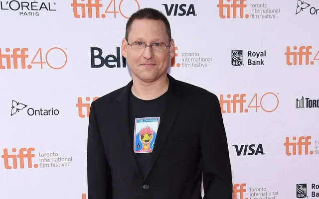 Avi Lewis participe à la séance photo du film « This Changes Everything » dans le cadre du Festival international du film de Toronto 2015, au Ryerson Theatre, le 13 septembre 2015 à Toronto, au Canada. (Crédit : Mike Windle / GETTY IMAGES NORTH AMERICA / Getty Images via AFP)