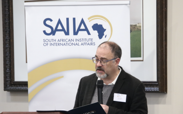 Steven Gruzd, directeur de longue date du Programme de gouvernance et de diplomatie africaines à l’Institut sud-africain des affaires internationales (SAIIA), 3 juin 2025. (Crédit : Capture d’écran/Facebook ; utilisée conformément à l'article 27a de la loi sur le droit d'auteur)