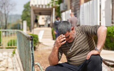Les habitants de la ville de Kiryat Shmona, dans le nord d'Israël, alors que la guerre contre l'Iran et le Hezbollah fait rage, le 12 mars 2026. (Crédit : Ayal Margolin/Flash90) Les habitants de la ville de Kiryat Shmona, dans le nord d'Israël, alors que la guerre contre l'Iran et le Hezbollah fait rage, le 12 mars 2026. (Crédit : Ayal Margolin/Flash90)