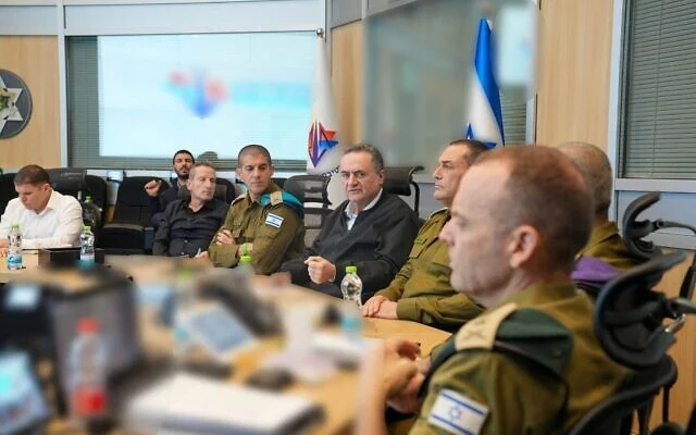 Le ministre de la Défense, Israel Katz, lors d'un point de situation le 11 mars 2026. (Ariel Hermoni/Ministère de la Défense) Le ministre de la Défense, Israel Katz, lors d'un point de situation le 11 mars 2026. (Ariel Hermoni/Ministère de la Défense)