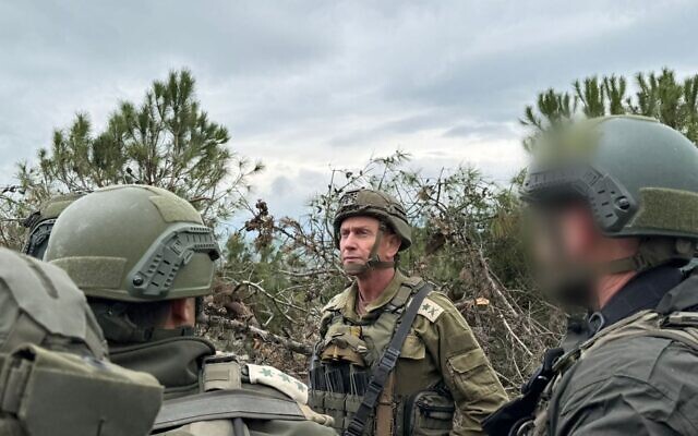Le général de division Rafi Milo, chef du Commandement du Nord, photographié dans le sud du Liban le 26 mars 2026. (Crédit : Armée israélienne)